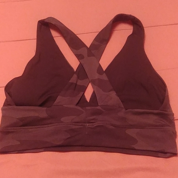 Kendall & Kylie sports bra - Picture 2 of 4